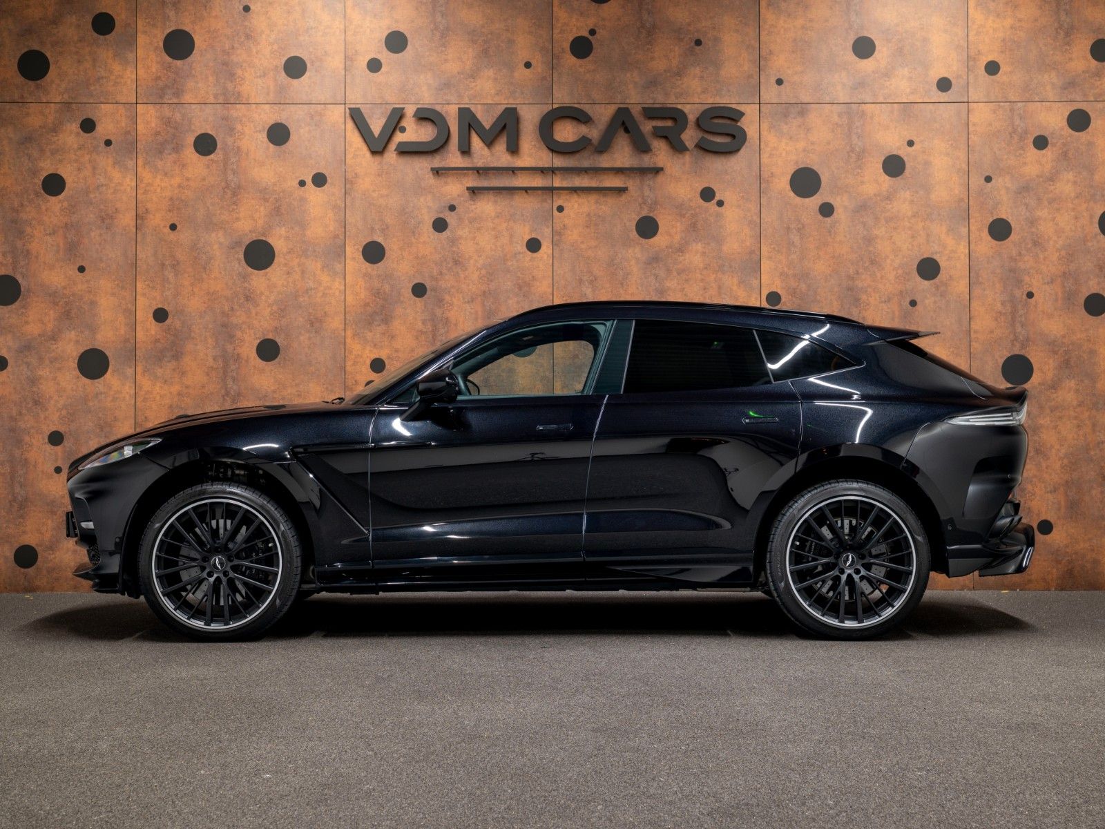 Aston Martin DBX 707 *Carbon*Sitzbelüftung*ACC*360*DesignPack foto 2