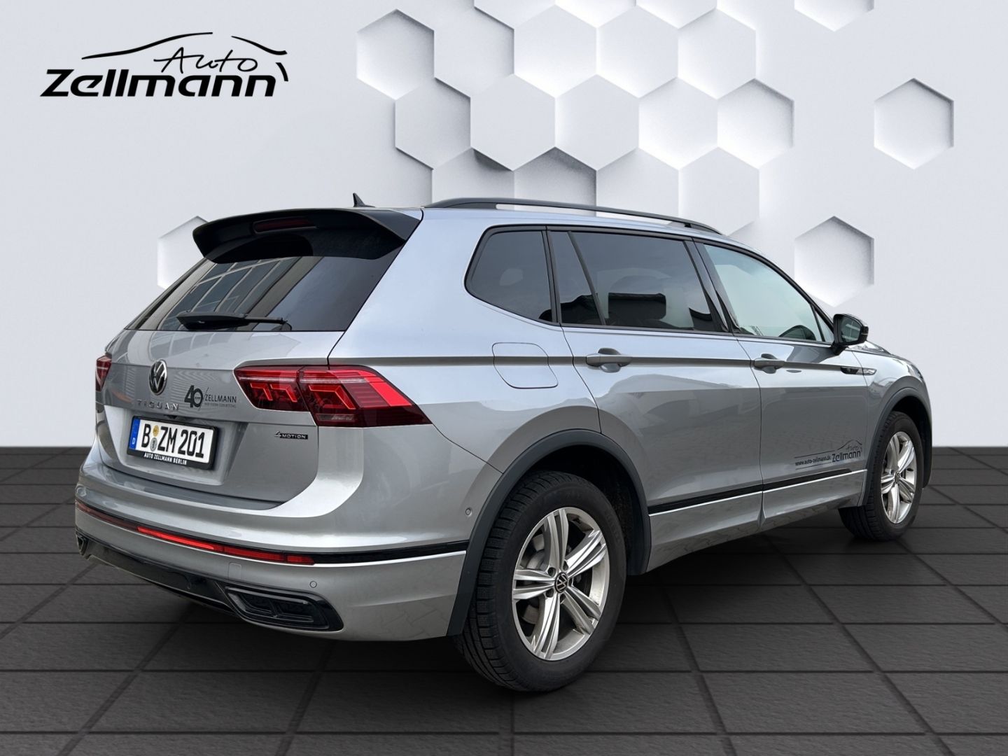 Tiguan Allspace R-Line 2.0 TDI DSG StHz 7.Sitzer