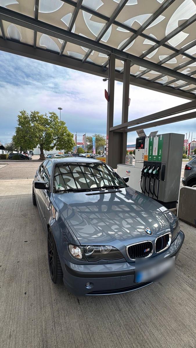 BMW 320
