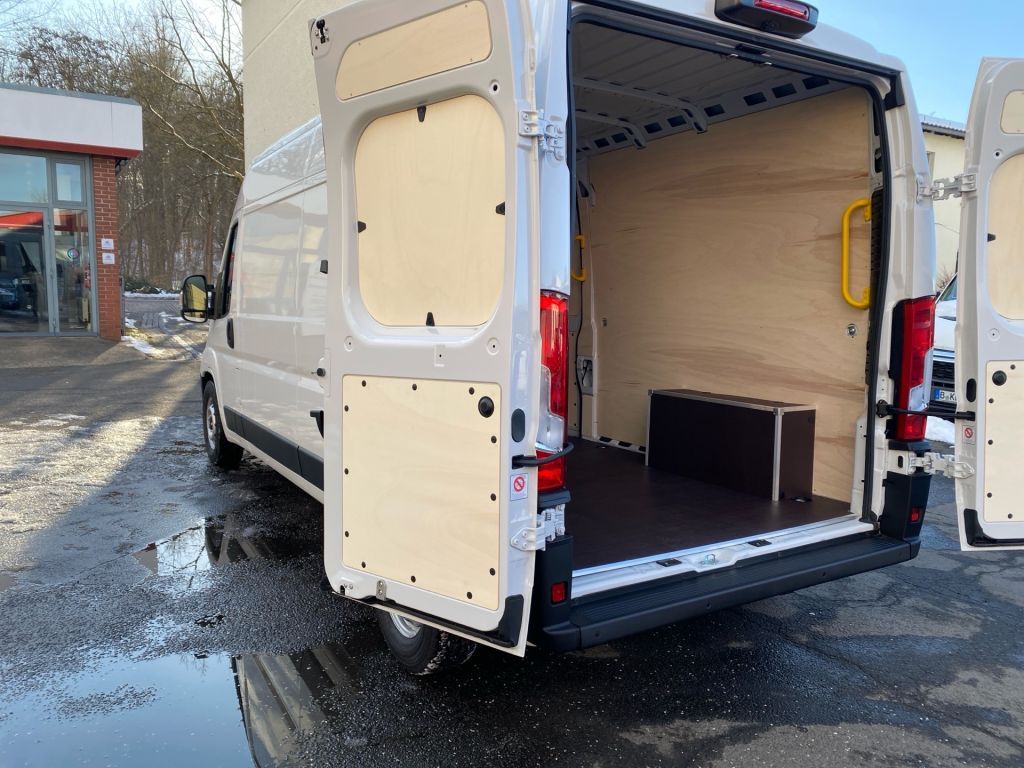 Fahrzeugabbildung Citroën Jumper 2.2 BlueHDi 140 L3H2 Autm.