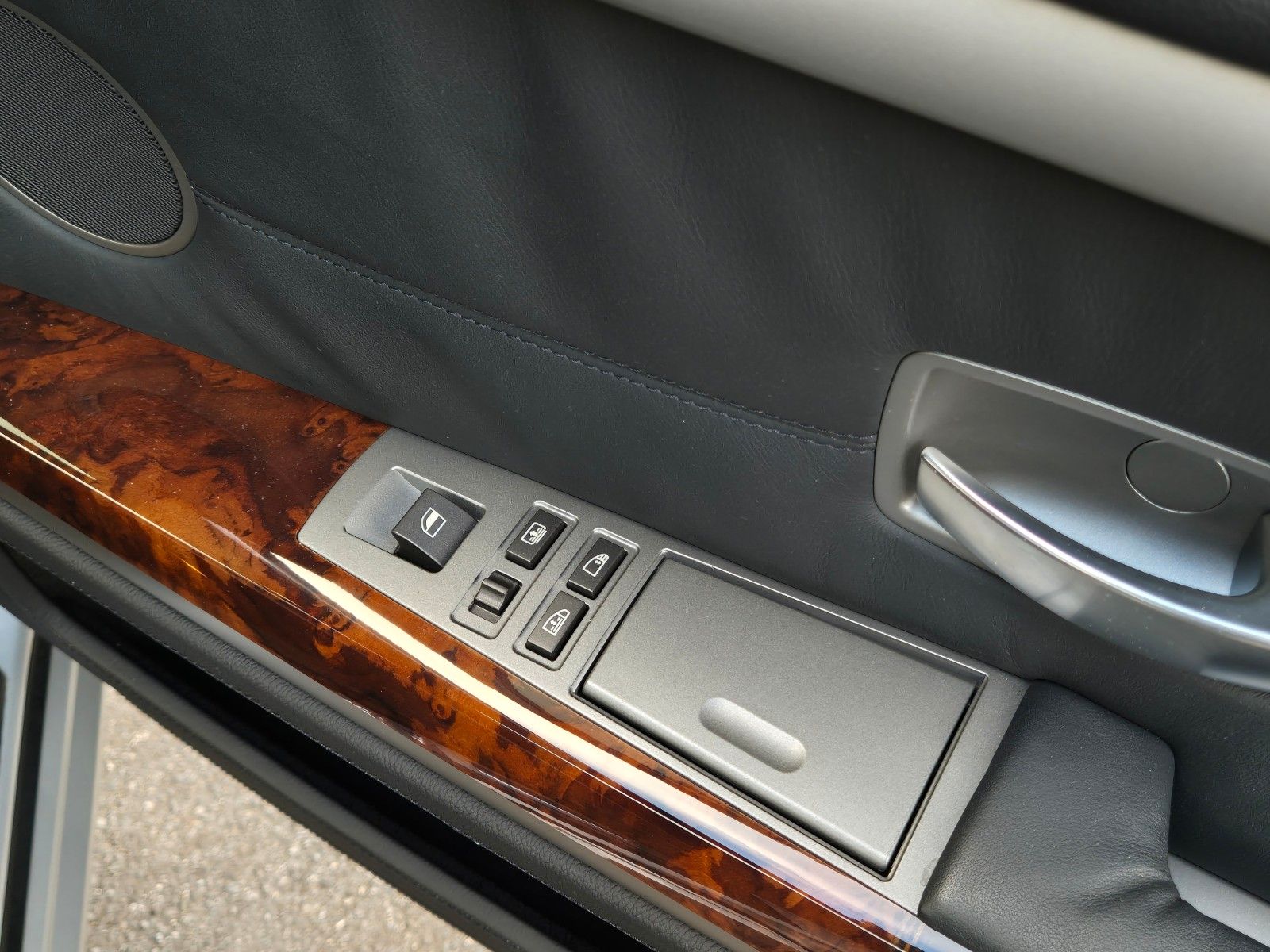 Fahrzeugabbildung BMW 760Li A/Erstlack/Orig. km/Ausnahmezustand