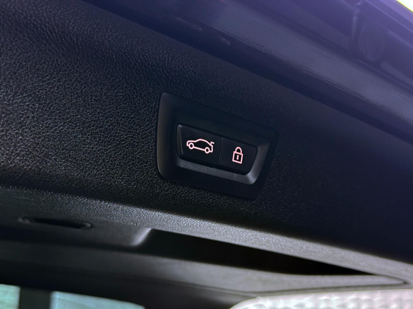 Fahrzeugabbildung BMW d*M-PAKET*XDRIVE*LASER*PANO*AHK*ACC*HUD*RCAM