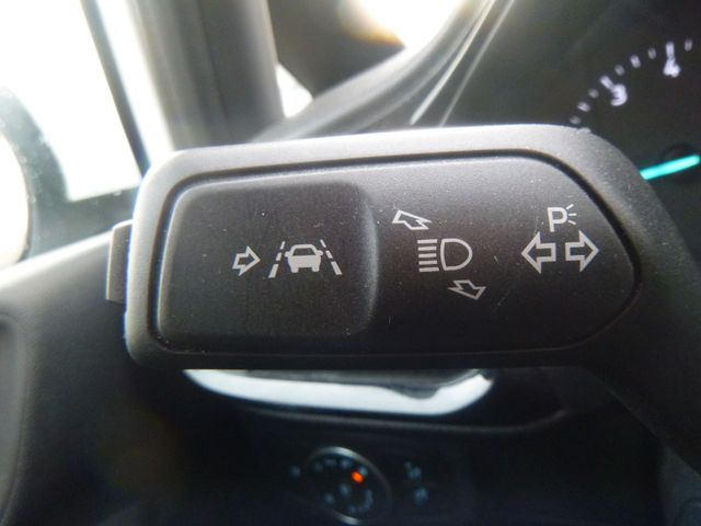 Fahrzeugabbildung Ford Fiesta Cool & Connect >36.6867KM/Navi/PDC<