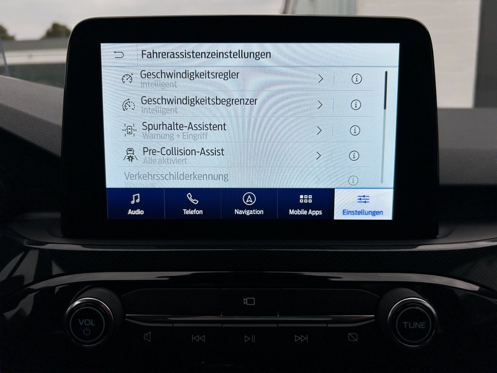 Fahrzeugabbildung Ford Kuga 2.5 PHEV ST-Line Aut./LED/ACC/KAMERA/NAVI/