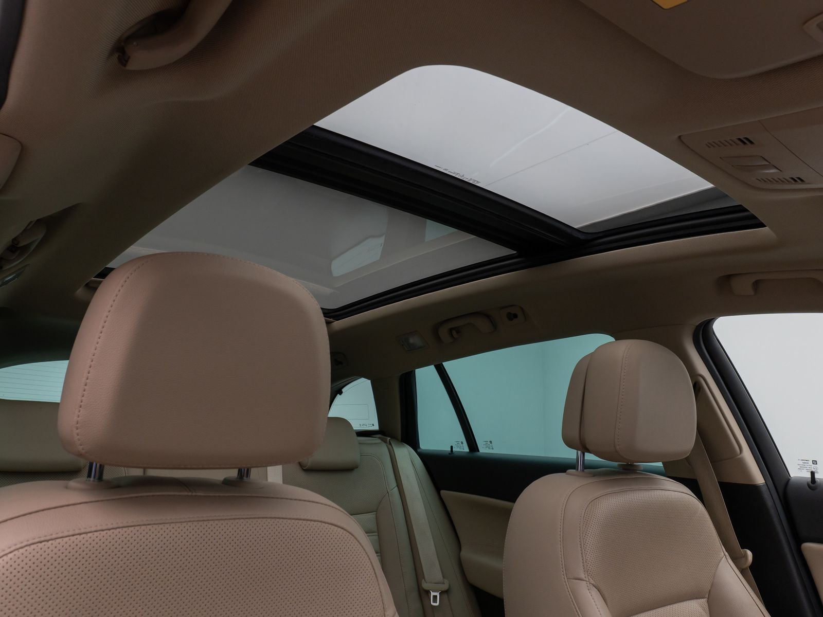 Fahrzeugabbildung Opel Insignia A Sports Innovation Panorama Kamera AHK