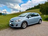 Toyota AurisHybrid Scheckheftgepflegt TÜVneu Dachträger - Toyota Auris aus 2011 mit Hybrid-Antrieb