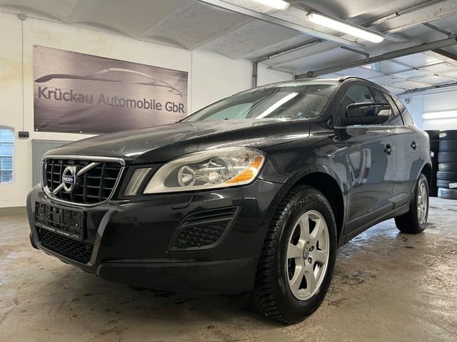 Volvo XC60 D4 Geartronic Navi AHK Xenon PDC Shz Tempo