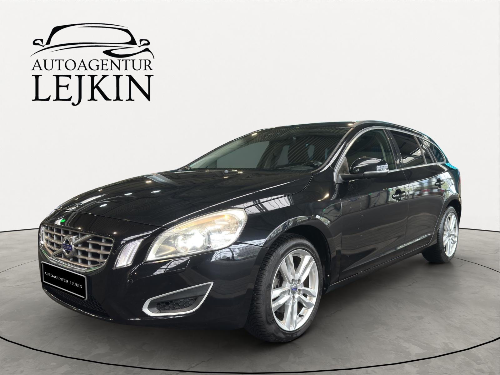 Volvo V60 Kombi Momentum 2.0D*XENON*SCHECKHEFT*ALU*