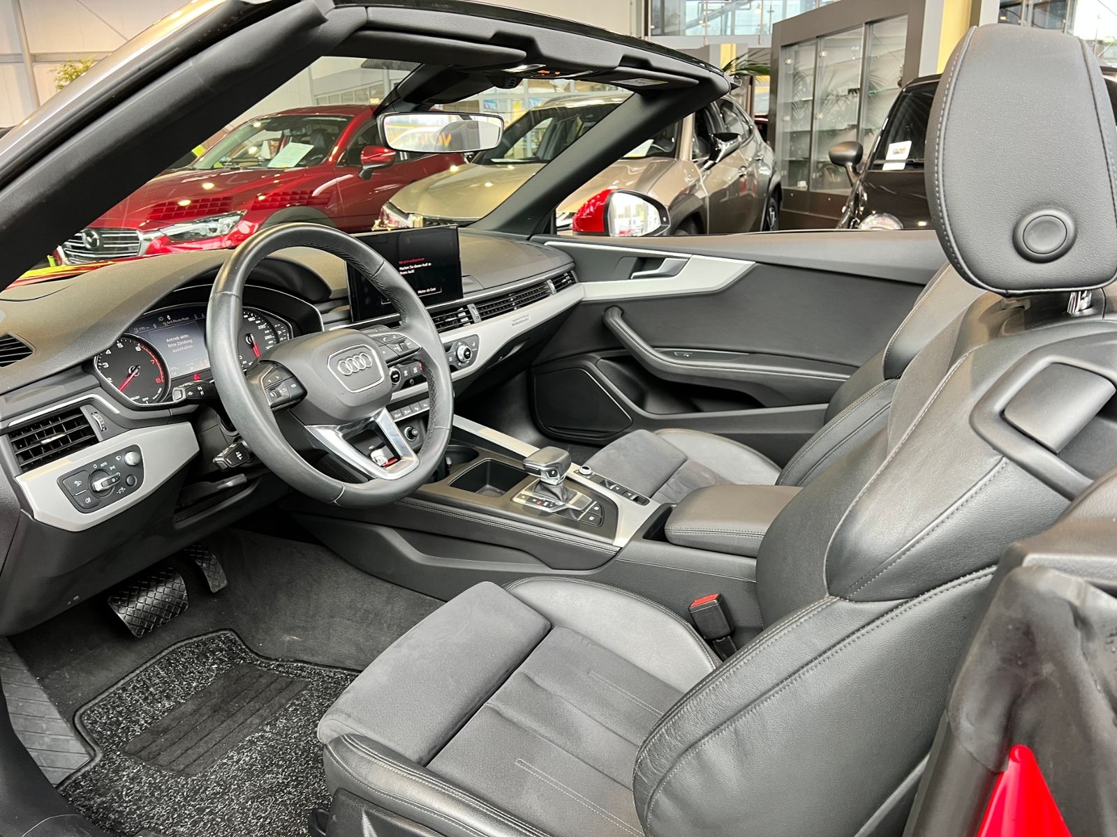 Fahrzeugabbildung Audi A5 Cabriolet 40 TFSI quattro HUD LED NAV RFK SHZ