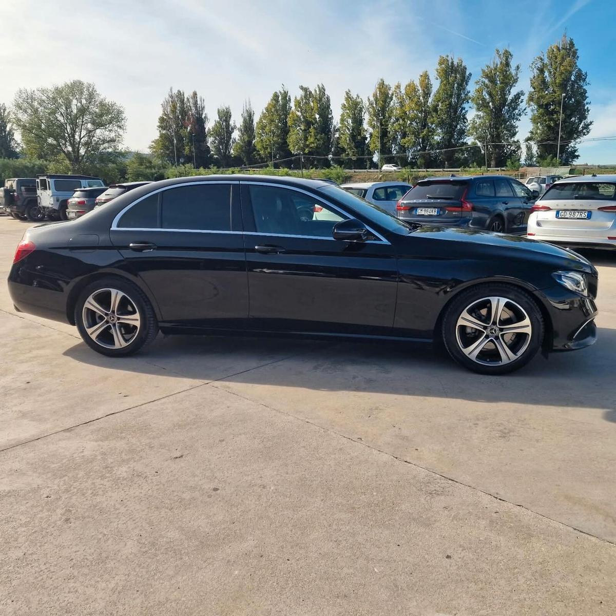 Mercedes-Benz E 200