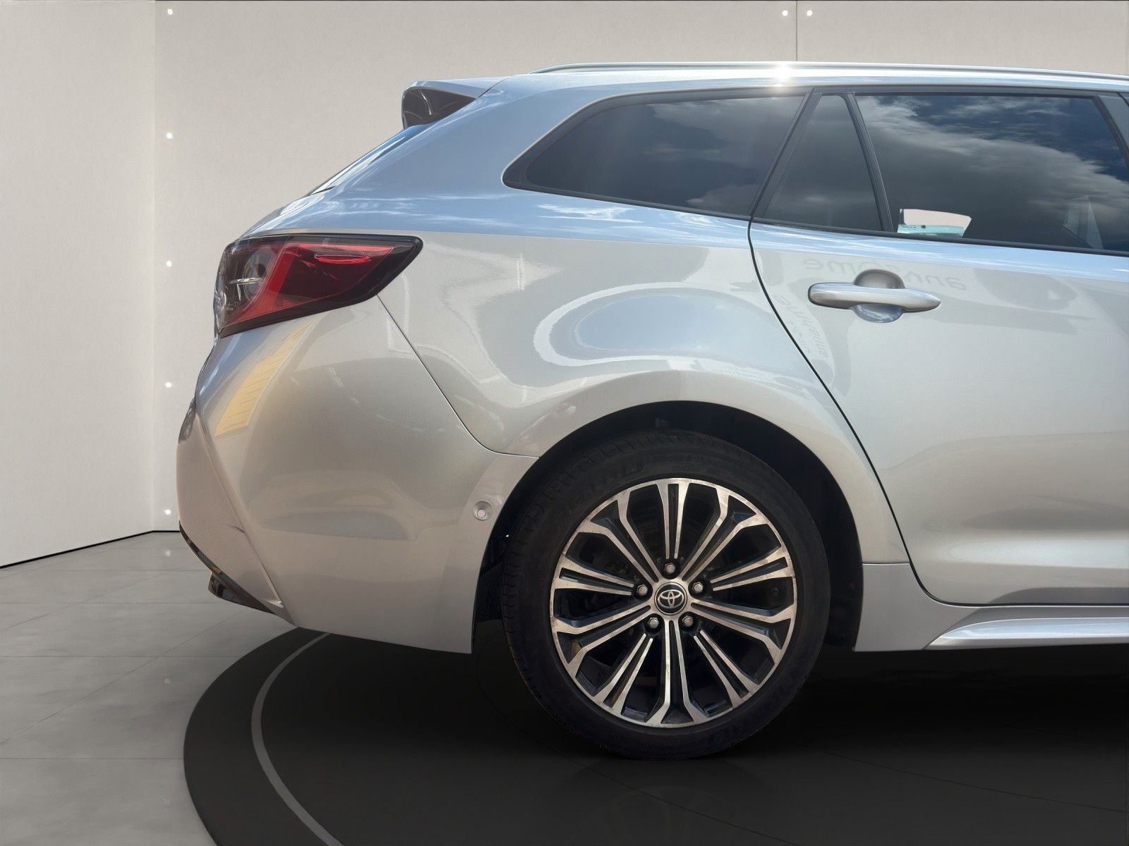Toyota Corolla Touring Sports Hybrid Team D foto 14