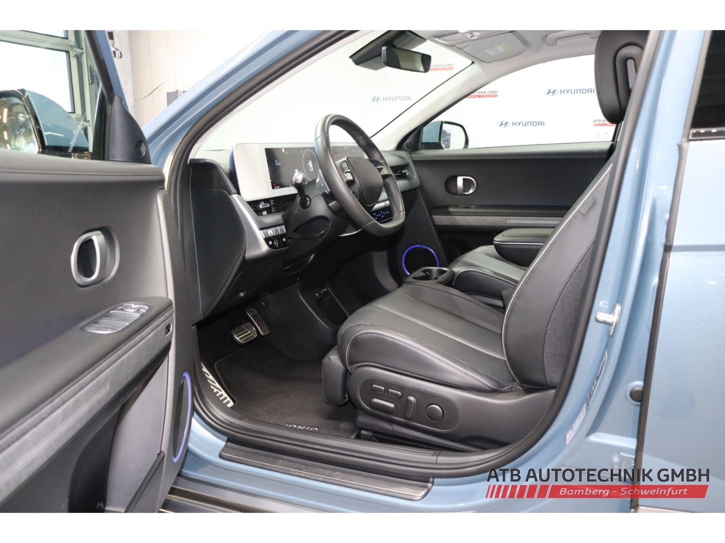 Fahrzeugabbildung Hyundai IONIQ 5 UNIQ 4WD 77,4 kWh Relax-Paket 20''LM-Fel