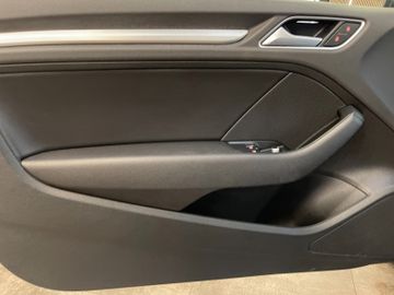 Audi A3 S line *Sportpaket*Klima*Xenon*PDC*Navi*SHZ*