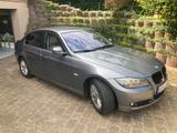 BMW 320i - E 90 - BMW 320 mit Benzin-Antrieb: Limousine, 320i E90