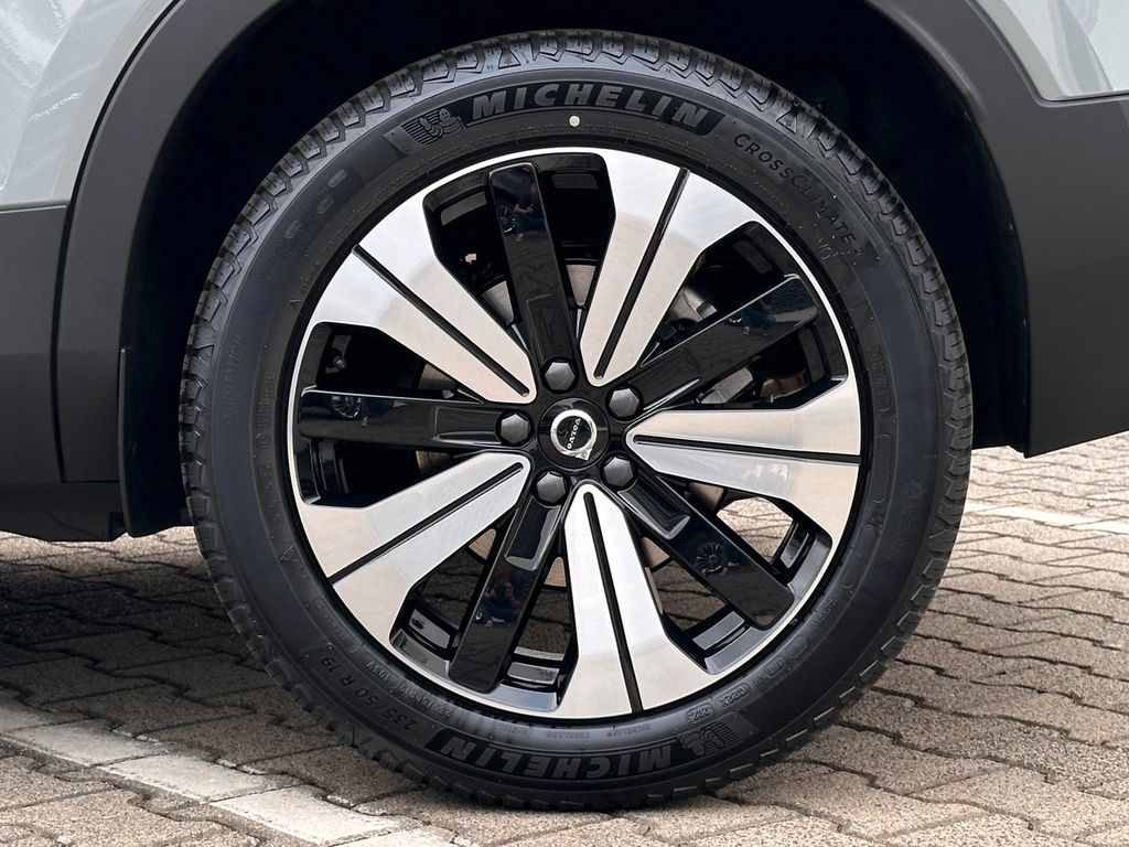 Volvo XC40 T5 Recharge Ultimate Dark *ACC*Glasdach*LM