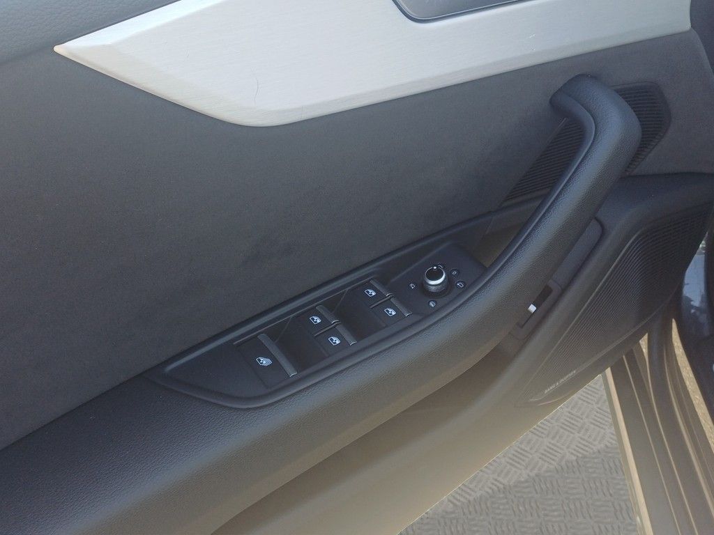 Audi A5 Cabrio S-Line 40TFSI Quat. S-Line Interieur foto 10
