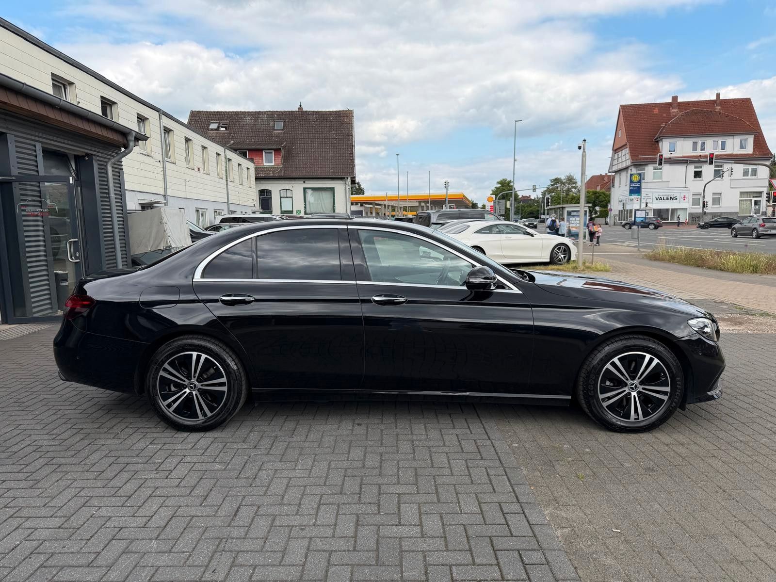 Mercedes-Benz E 220d Avantgarde 360°KAMERA/KEYLESSGO/BURMESTER foto 7