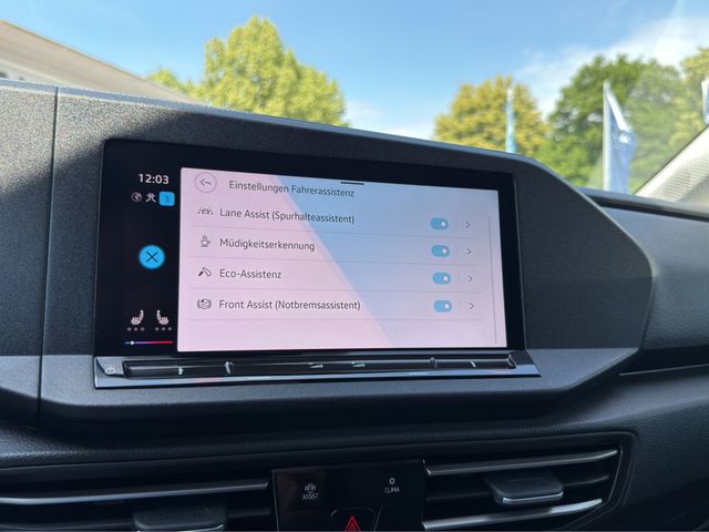 Caddy 2.0 TDI Dark Label DSG STANDHZ LED PANO