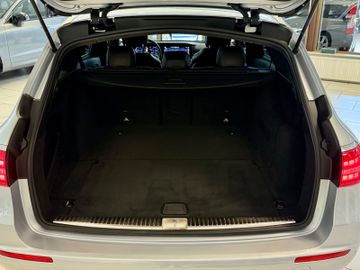 Mercedes E 220 - 11