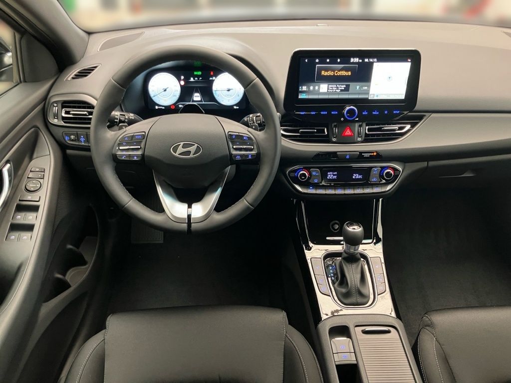 Fahrzeugabbildung Hyundai i30 Kombi 1.6 T-GDI Trend AUT SpurH