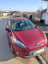 Ford Fiesta 1.25, *nur 64 TKM*, Klima, Metallic, Alu - mit Benzin-Antrieb: Rot, Metallic
