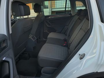 Volkswagen Tiguan - 9