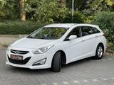 Hyundai i40 cw 1.7 CRDi 5 Star EDITION* AUTOMATIK / NAVI - Hyundai i40 in Duisburg