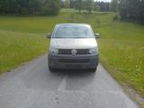 Volkswagen T5 Transporter - Volkswagen T5: Firmenfahrzeug