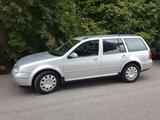 Volkswagen Golf 1.6 Comfortline Variant TÜV Neu