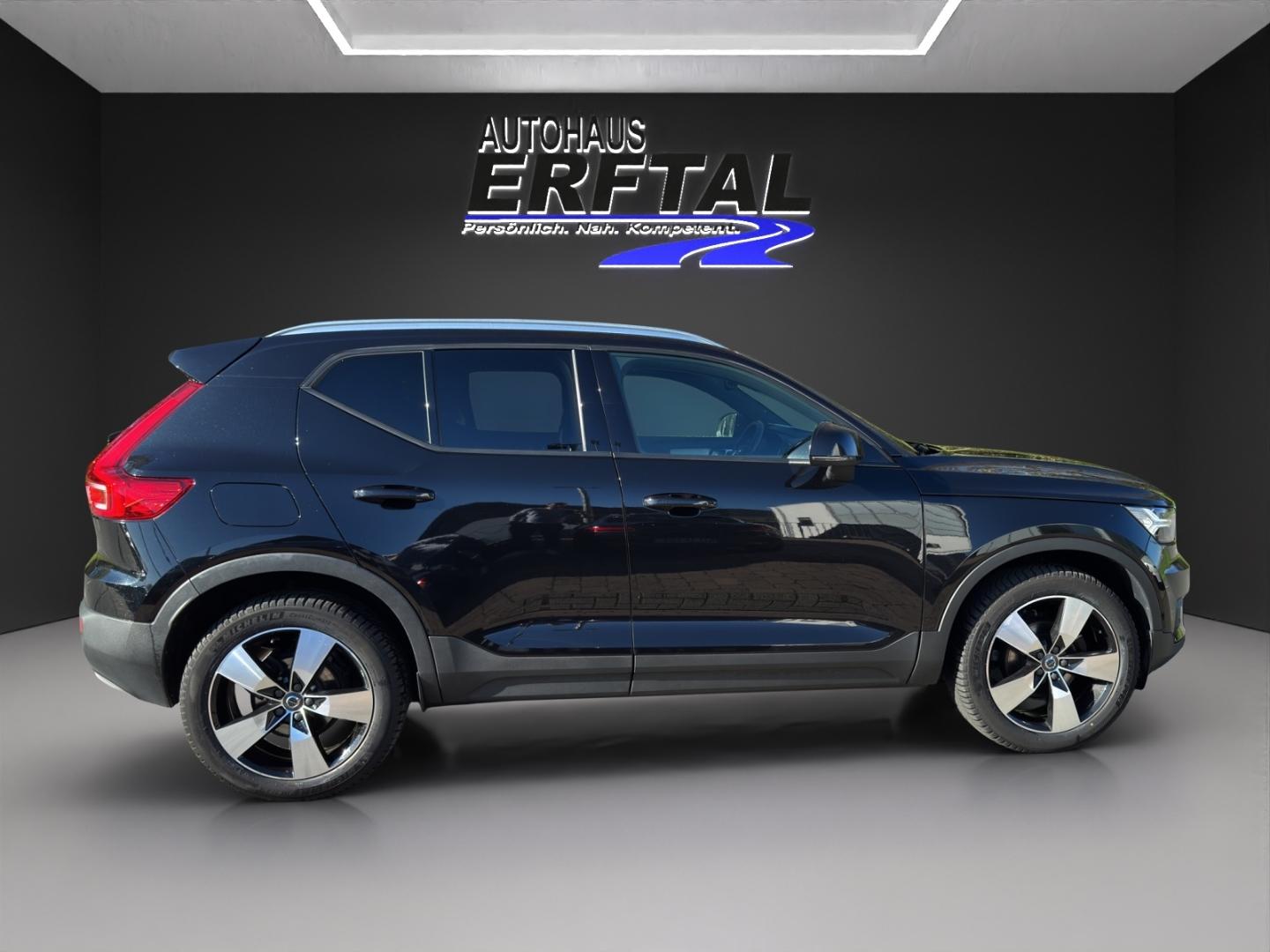 Volvo XC40 T3 Momentum Pro 2WD Navi Digitales Cockpit 