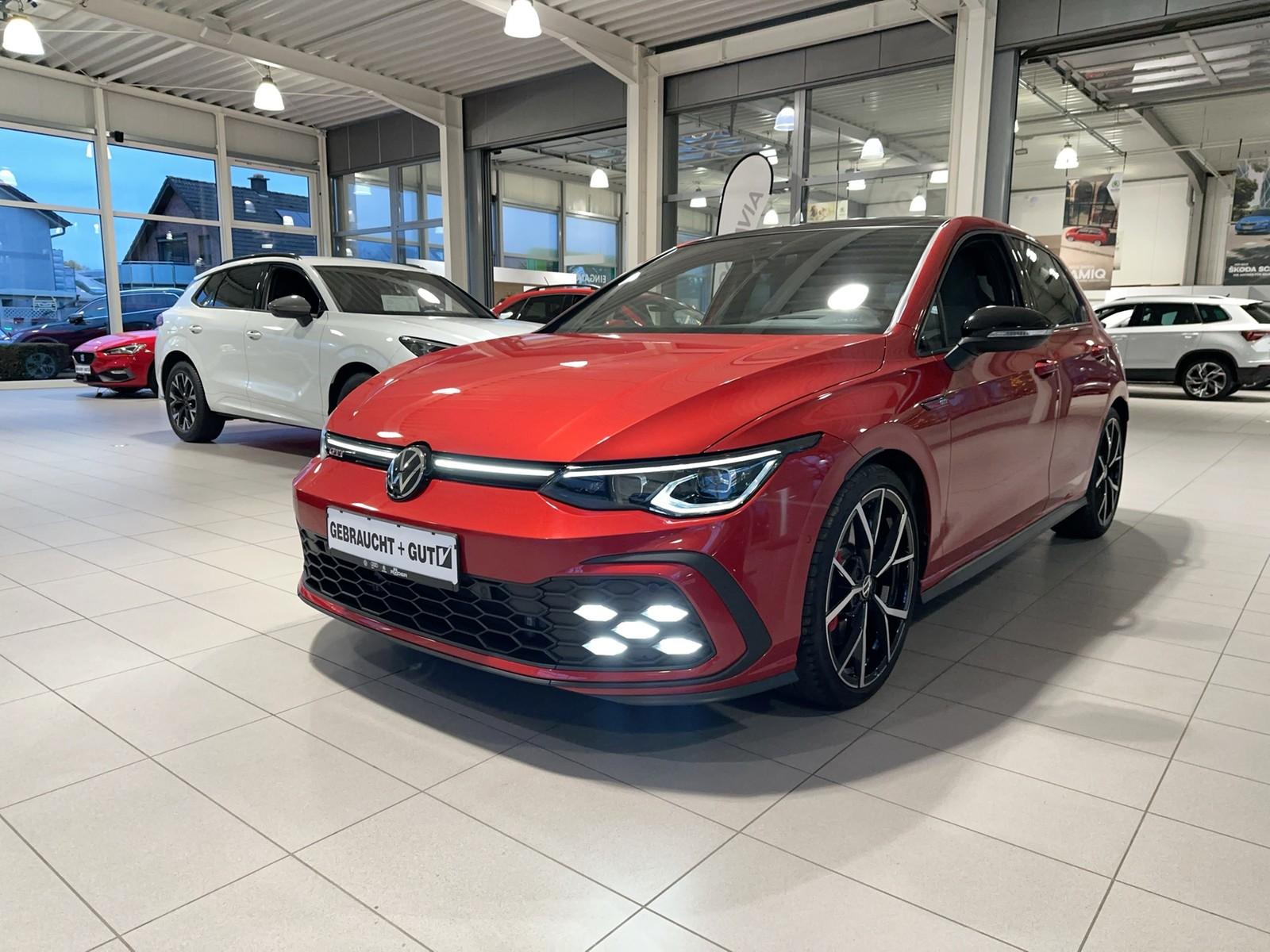 Volkswagen Golf VIII GTI VOLL: Leder Pano Matrix H&K LM19