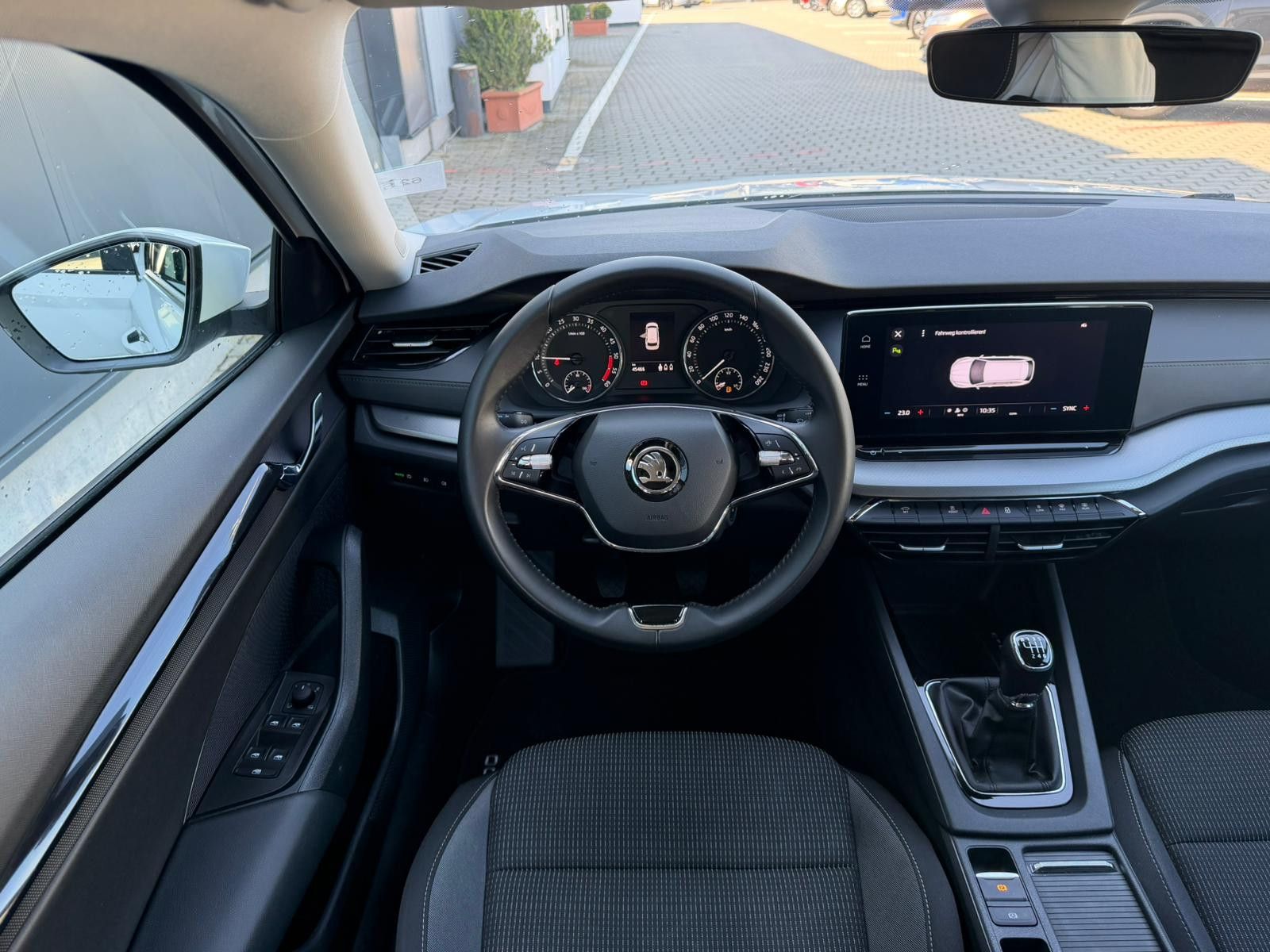 Fahrzeugabbildung SKODA Octavia Combi Ambition
