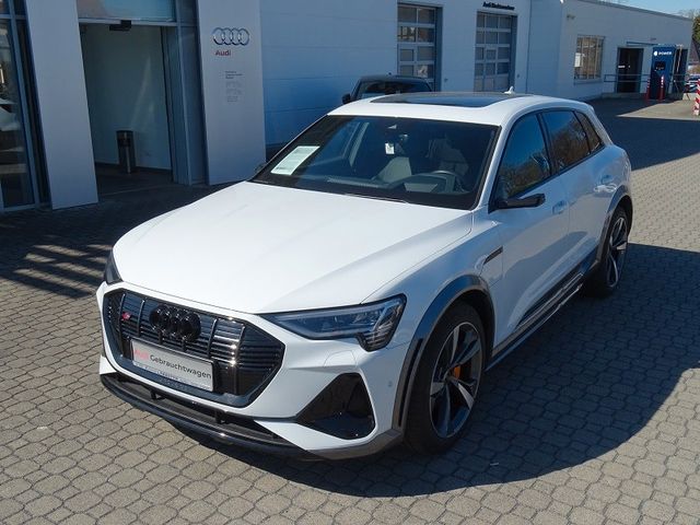 e-tron S 370 quattro - B & O / Carbon