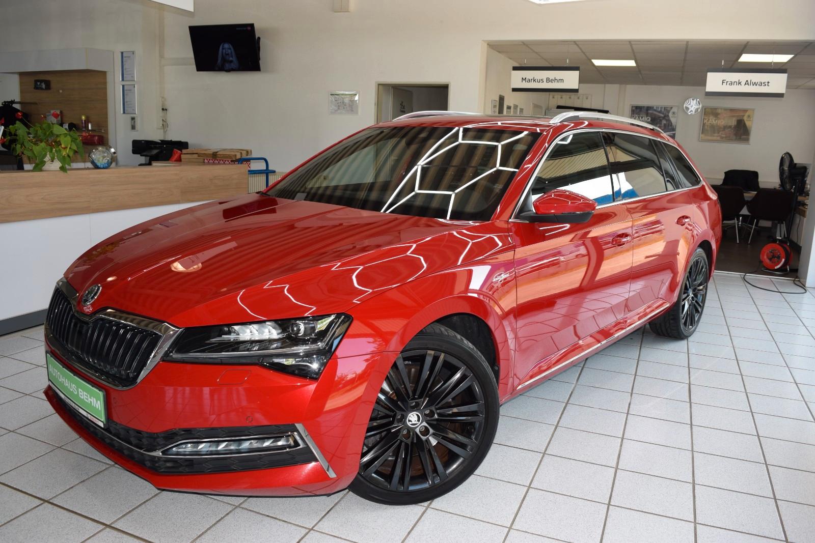 Skoda Superb Combi L&K 4x4/2.0 TSI 272 PS/STANDHEIZUNG