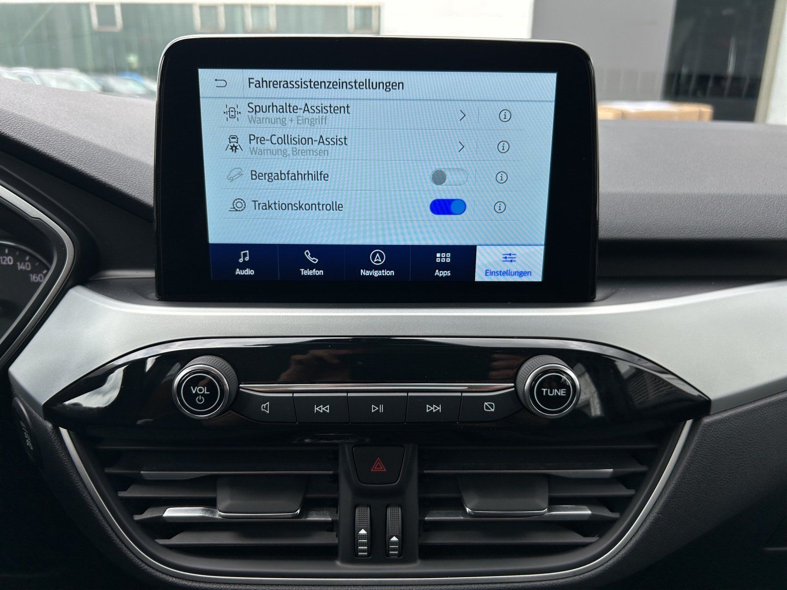 Fahrzeugabbildung Ford Kuga 2.5 Duratec PHEV Cool & Conn Aut./NAVI/SHZ/