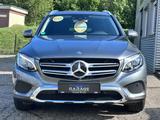 Mercedes-Benz GLC 250 d 4Matic / 360 Kamera / ILS LED - mit Diesel-Antrieb: Grau, Geländewagen