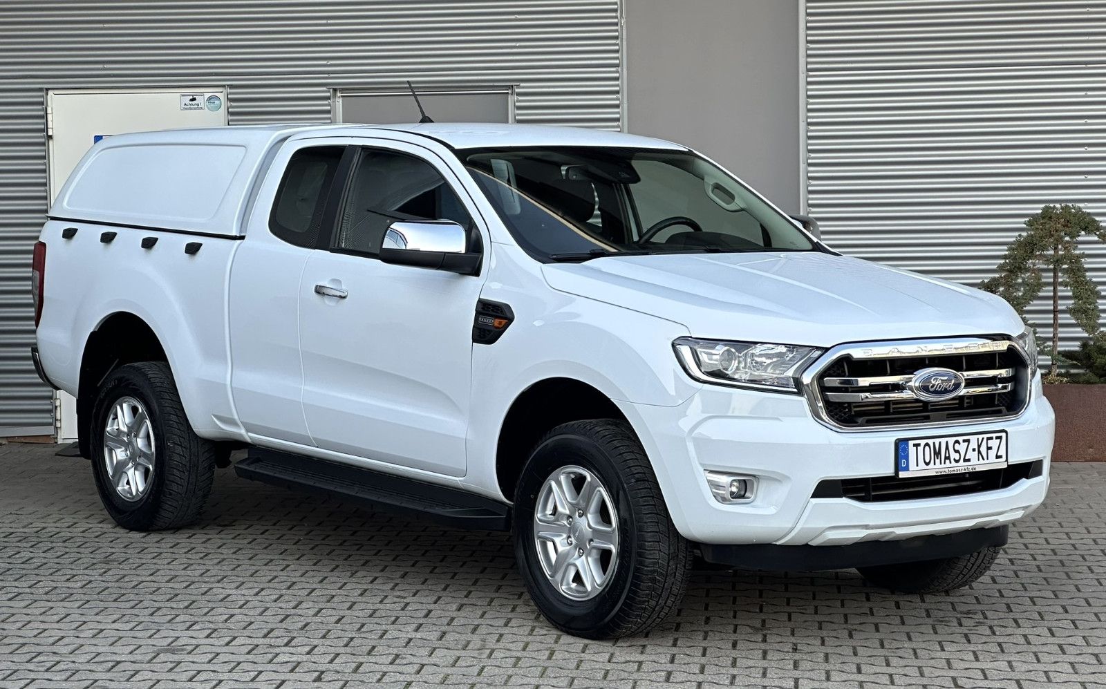 Ford Ranger XLT Extrakabine 4x4*AHK*SHz*TÜV+Insp.NEU