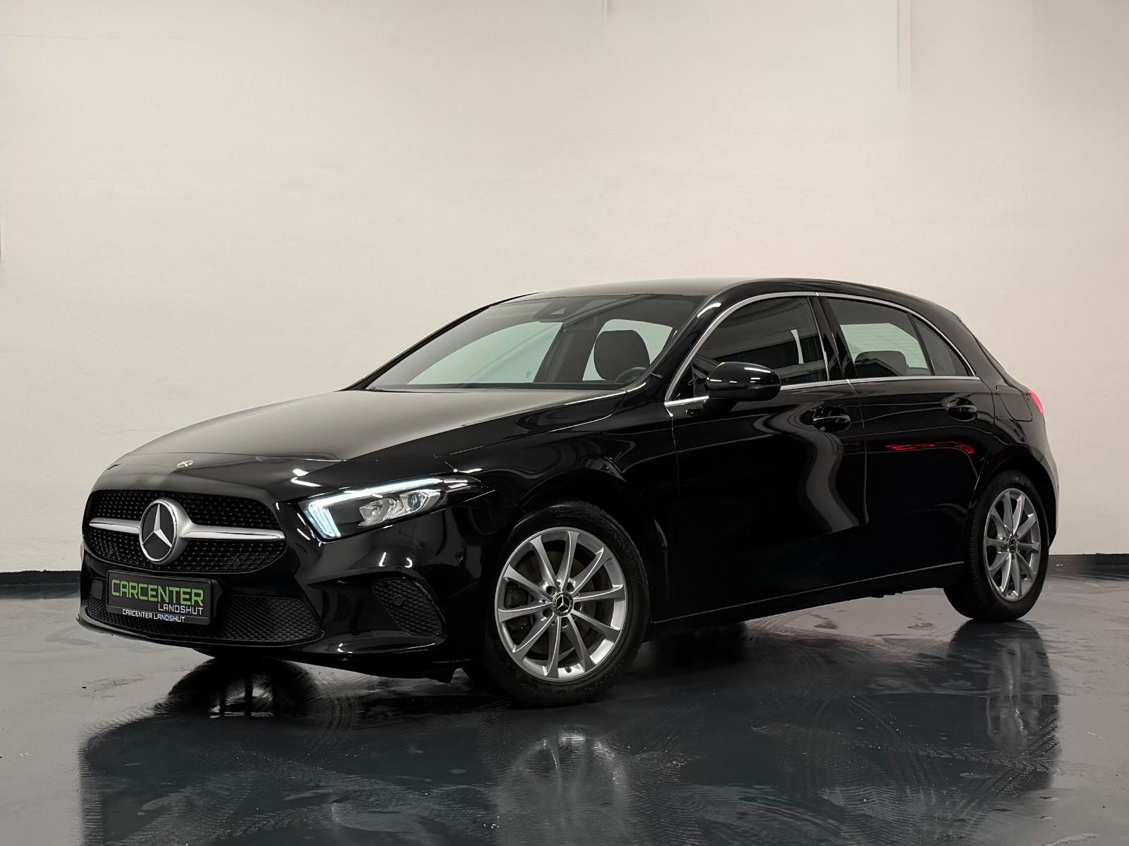 Mercedes-Benz A 220 Progressive LED/WIDESCREEN/CARPLAY/KAMERA