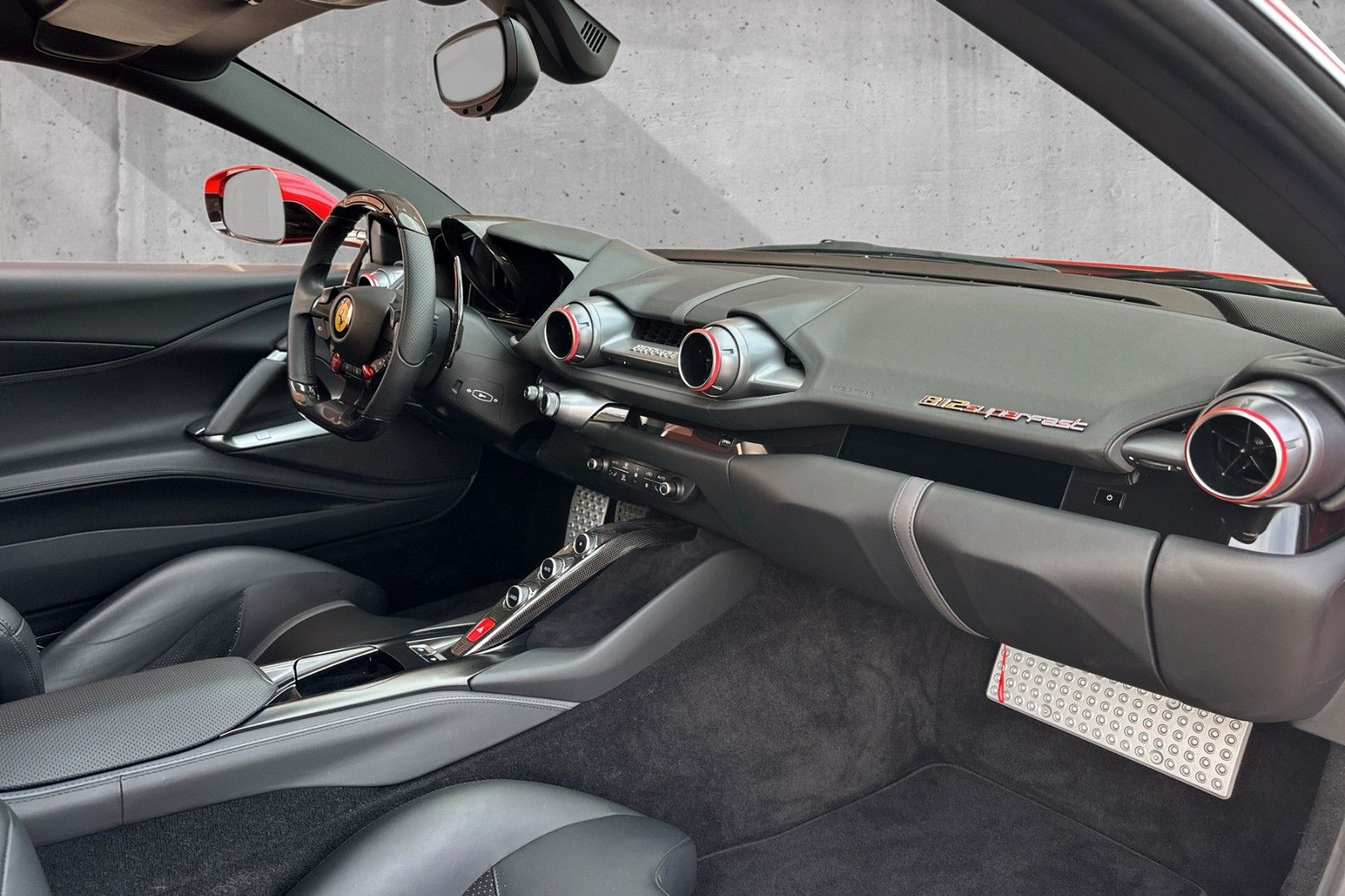 Fahrzeugabbildung Ferrari 812  Superfast*Rosso Fuoco*dt. Auto*200% Carbon