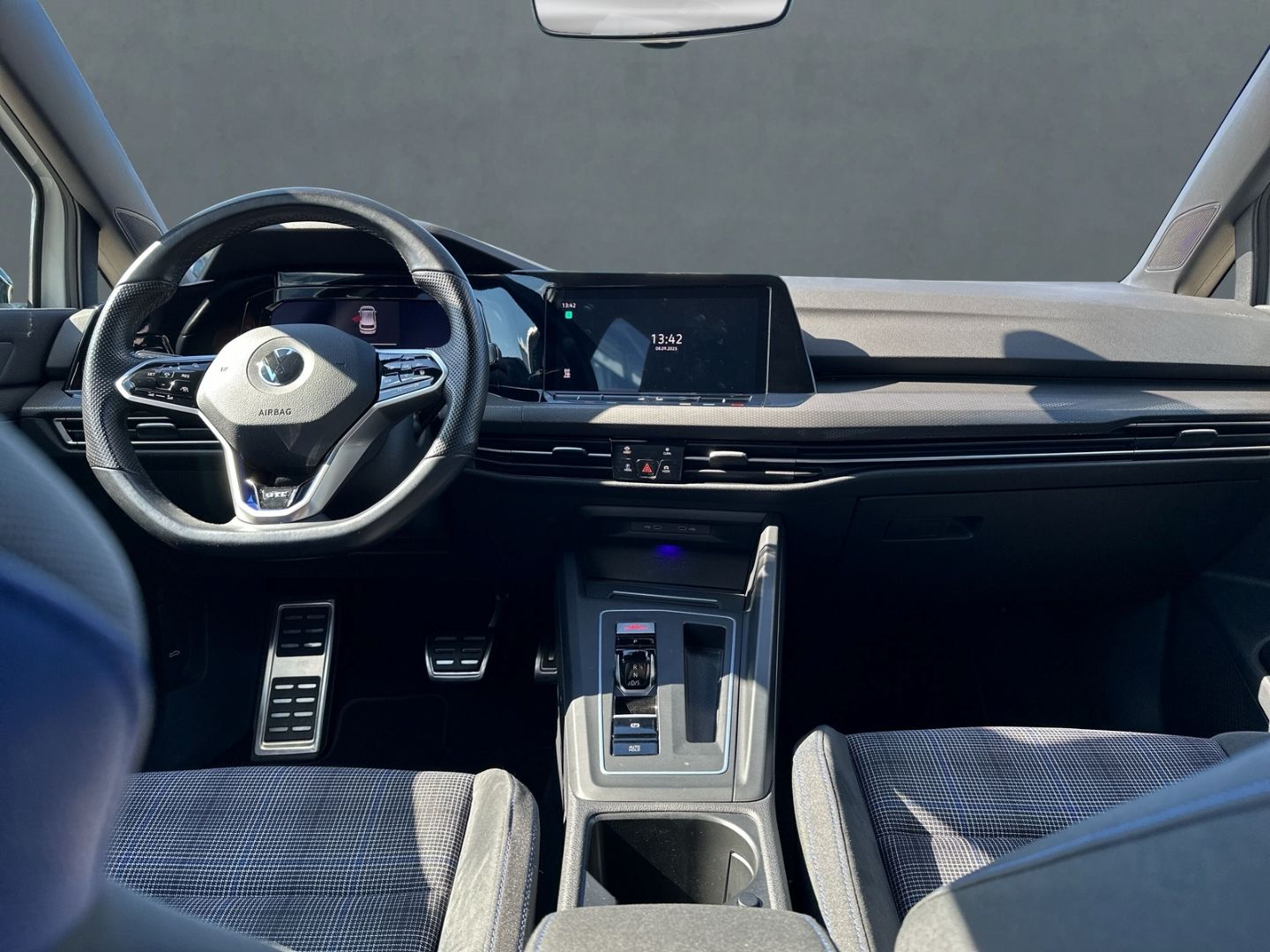 Golf VIII GTE eHybrid HUD StandHZG AHK Panodach