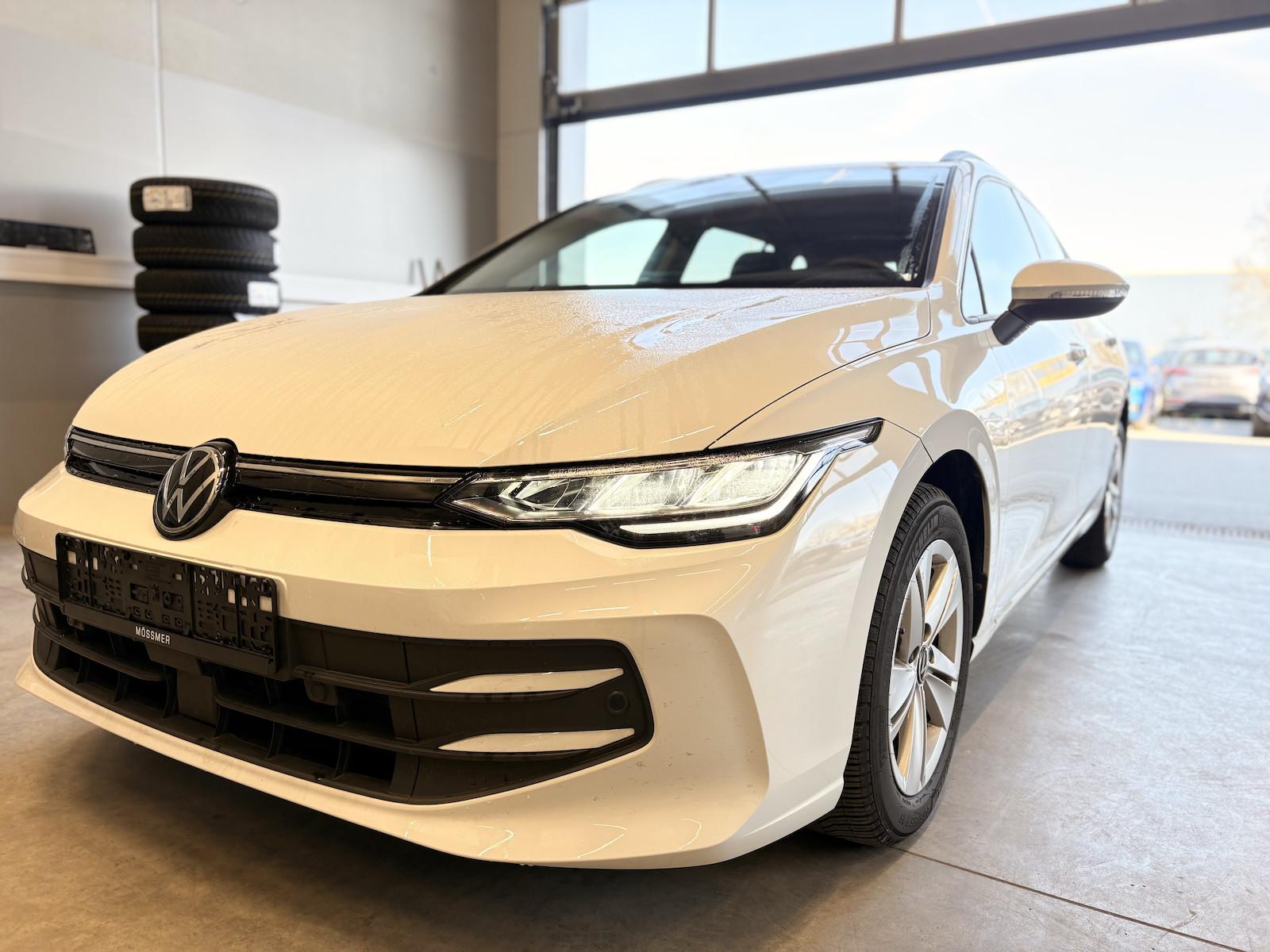 Volkswagen Golf Variant 1.5TSI Life Winterpaket PDC