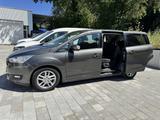 Ford Grand C-Max 1.0 Cool & Connect - Ford Grand C-MAX Cool-&-Connect mit Benzin-Antrieb
