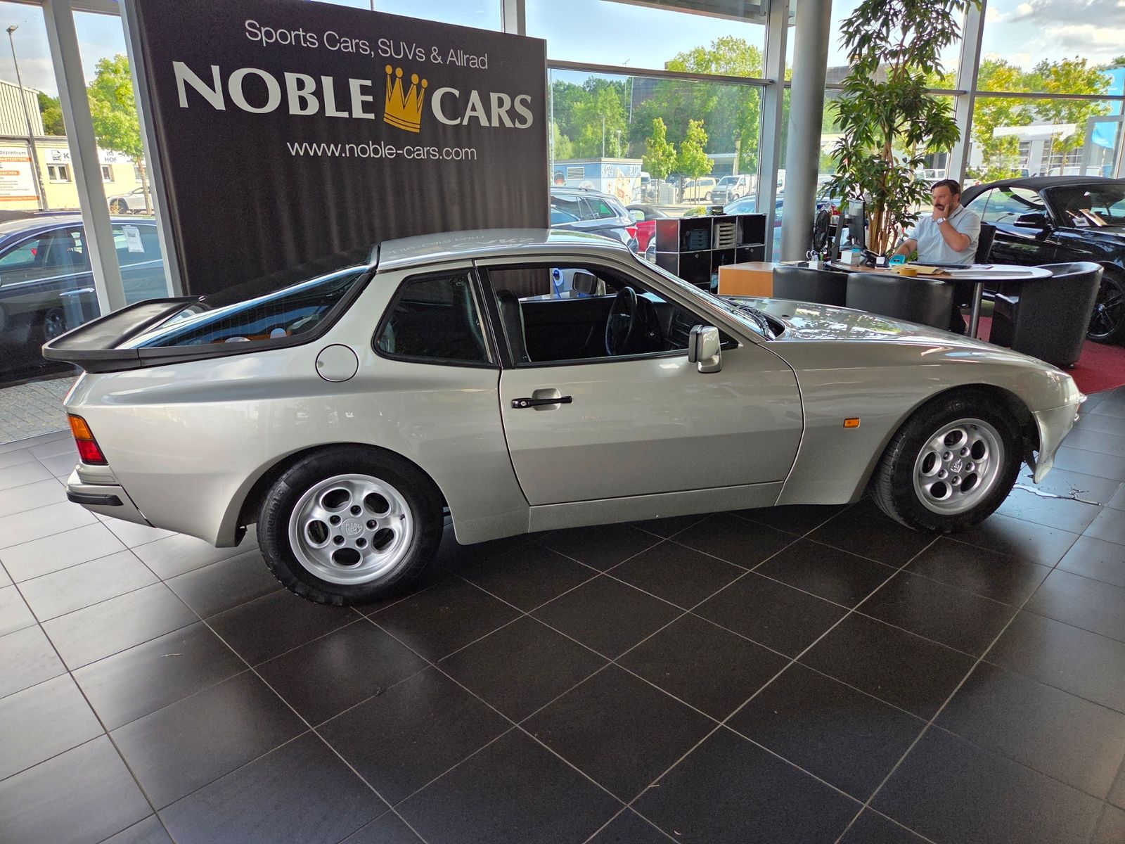 Fahrzeugabbildung Porsche 944 Basis Coupe DEUTSCHES FAHRZEUG H-KENNZEICHEN