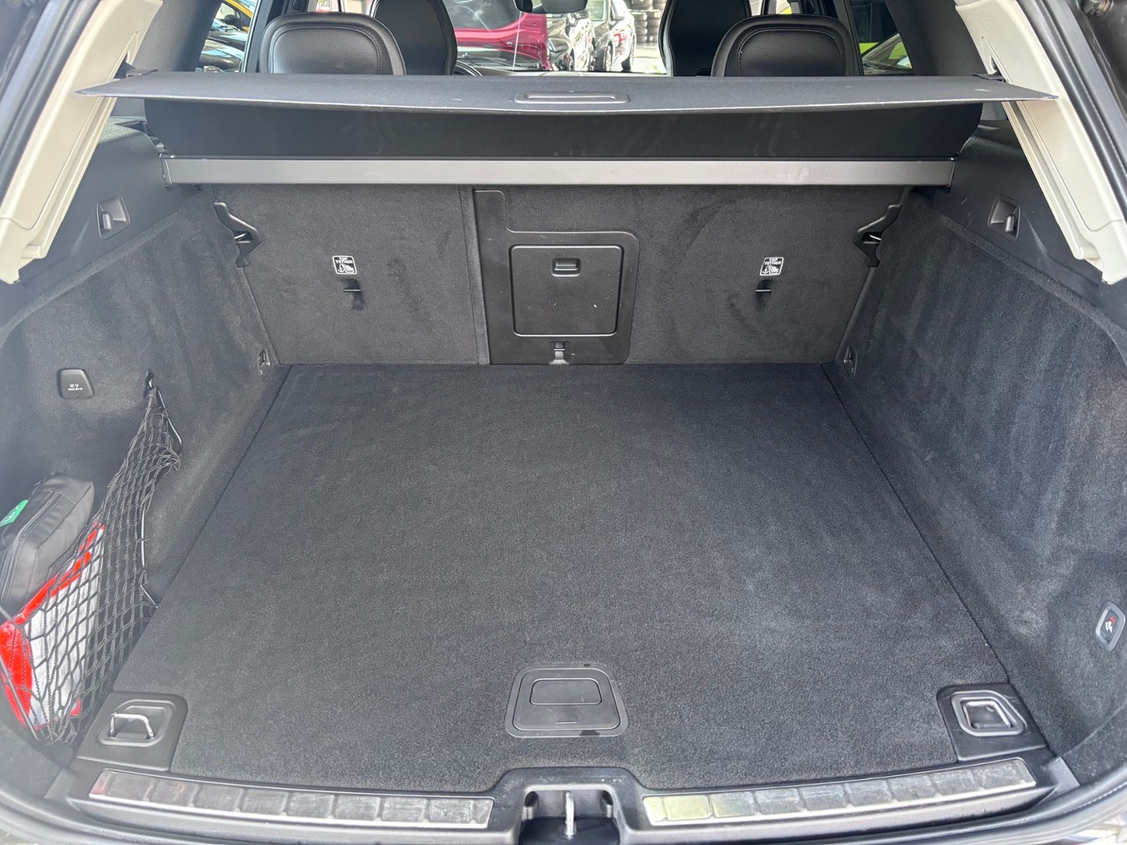 Fahrzeugabbildung Volvo XC60 Inscription AWD AHK H/K ACC MEMORY 20"