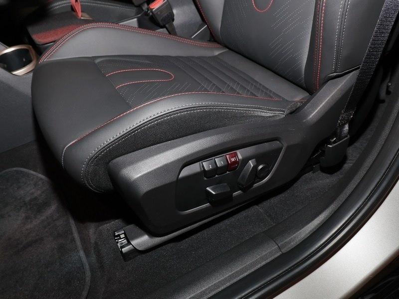 MINI Countryman E John Cooper Works Trim AHK Pano 360