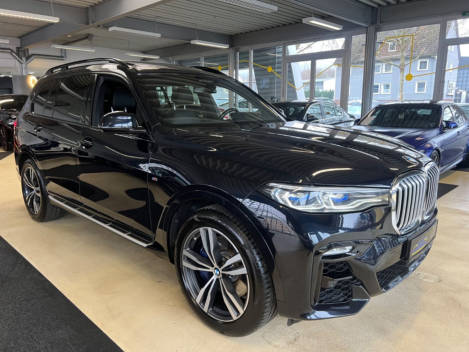 Fahrzeugabbildung BMW X7 xDrive 40 d M Sport *SKY LOUNGE*LASER*