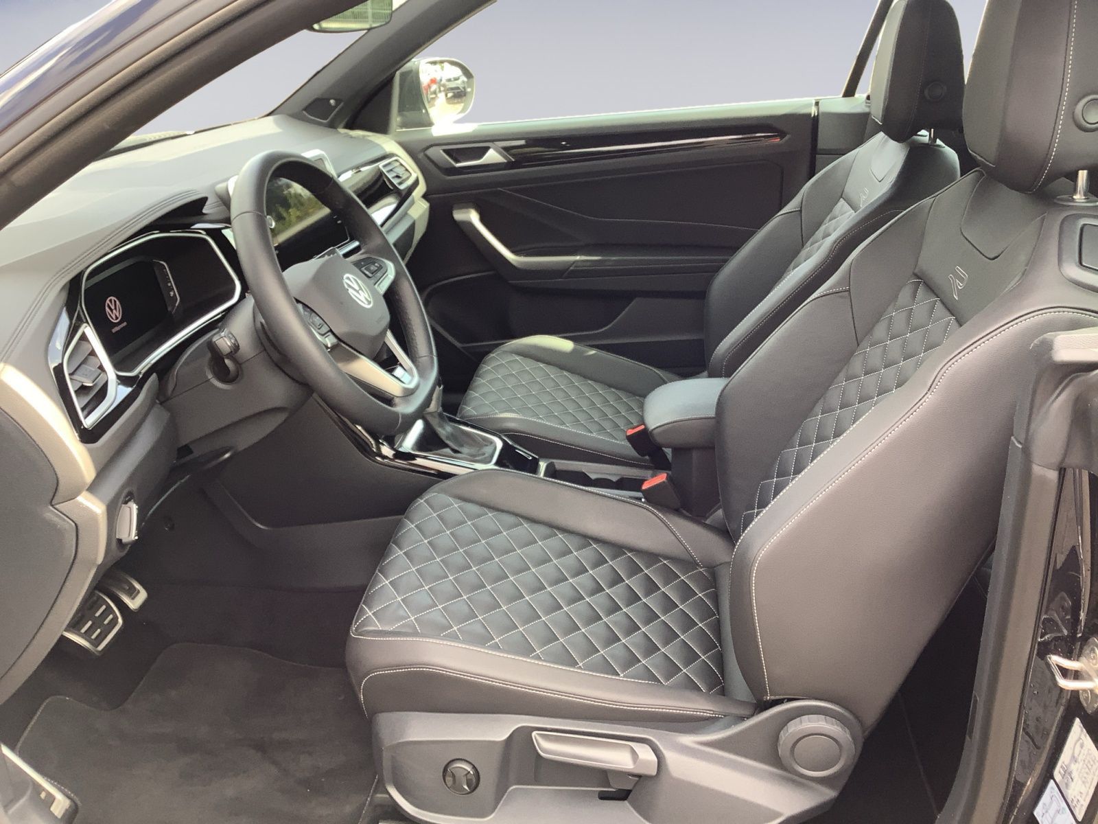 Volkswagen T-Roc - Bild 9