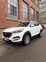 Hyundai Tucson 1.6l Go Klima SUV - Hyundai Tucson GO mit Benzin-Antrieb