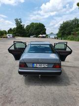 Mercedes-Benz 300D - gebrauchte Mercedes-Benz E 300 aus dem Jahr 1989
