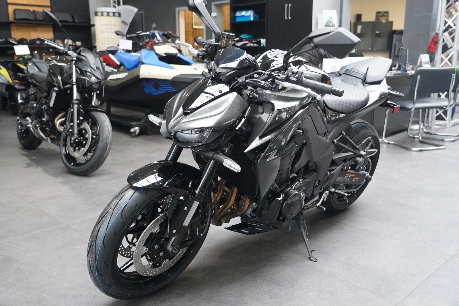 Fahrzeugabbildung Kawasaki Z1100 2026 4 Jahre Garantie